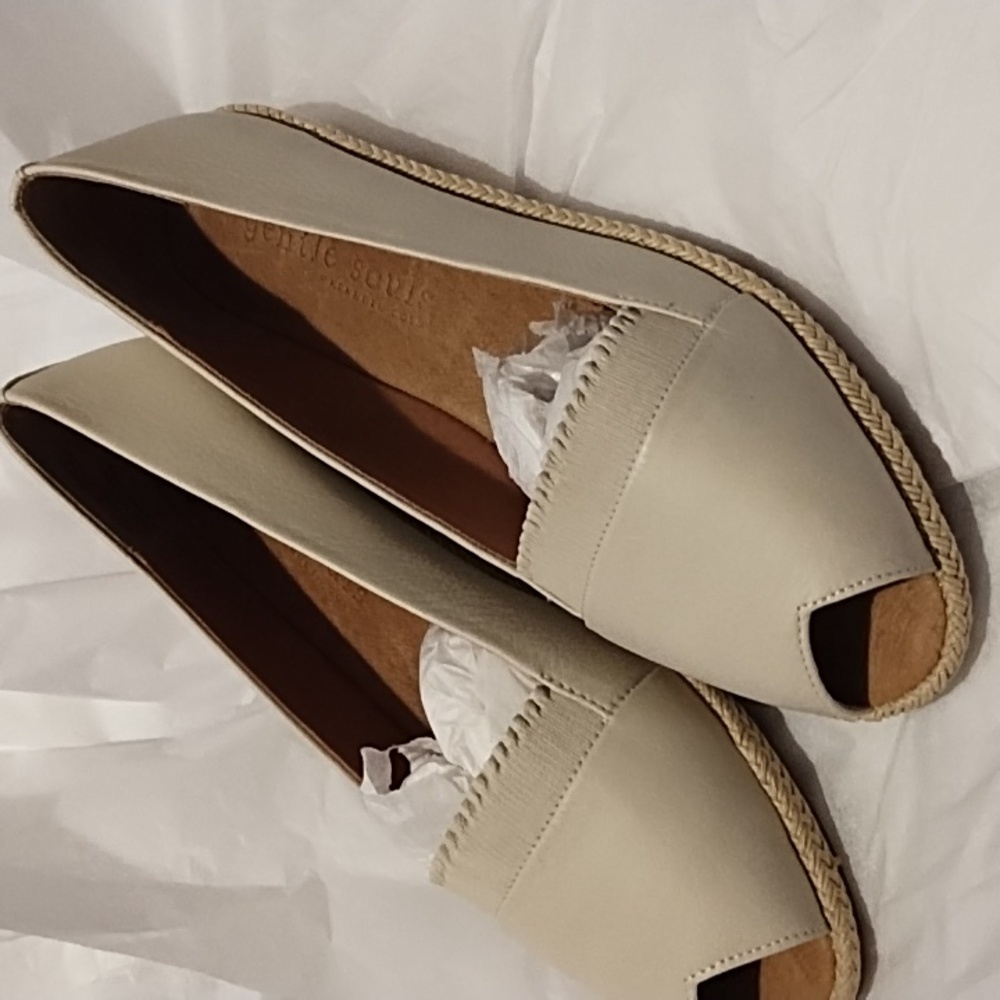 Kenneth cole gentle souls women Lydia open toe(peep) leather wedges
